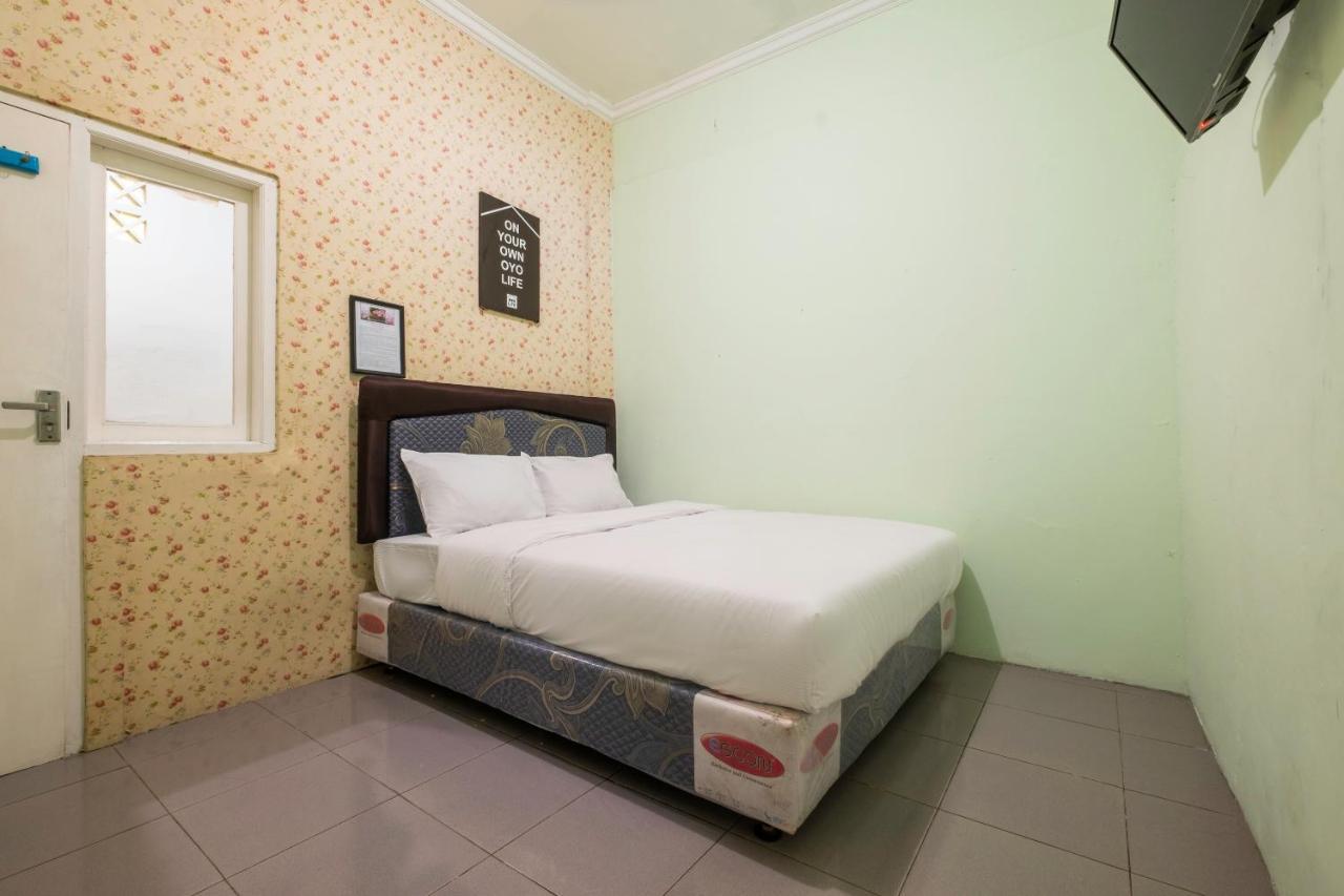 Oyo 2676 Cathaleya Syariah 2*